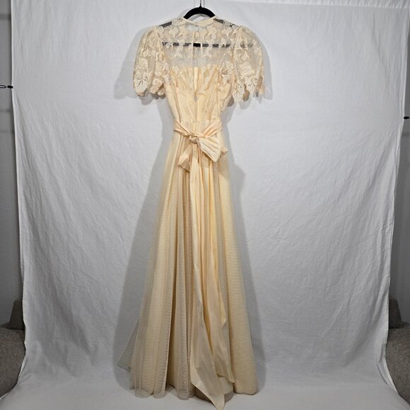 Vintage ILGWU UNION MADE Fairy Modern Edwardian CREAM Wedding Gown Dress Size 4. - Picture 7 of 17